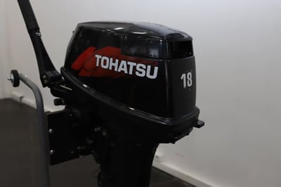 2х-тактный лодочный мотор TOHATSU M18E2S Б/У в Магнитогорске