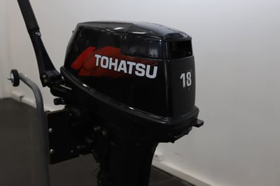 2х-тактный лодочный мотор TOHATSU M18E2S Б/У в Сыктывкаре