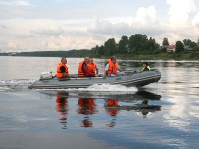 купить Лодка ПВХ ФАВОРИТ F 450 в Мытищах - фото 