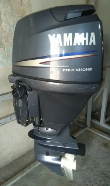 4х-тактный лодочный мотор YAMAHA 80 (Б/У) в Казани